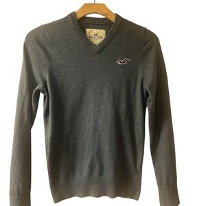 Hollister Y2K Style Men's Gray Sweater